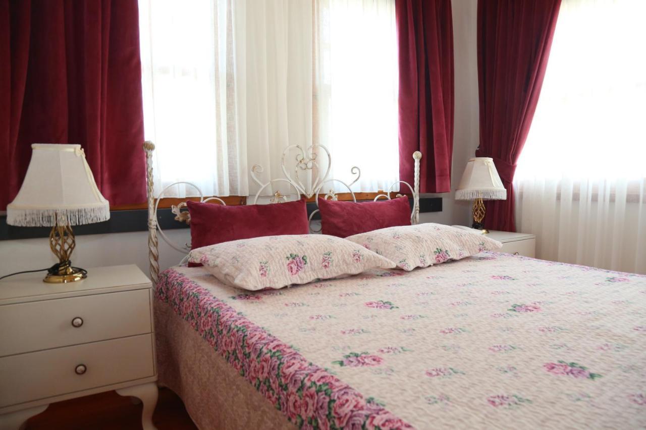 Yali Konak Butik Otel Golcuk Екстериор снимка
