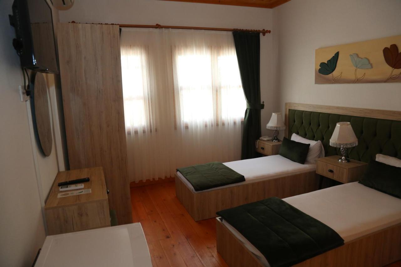 Yali Konak Butik Otel Golcuk Екстериор снимка