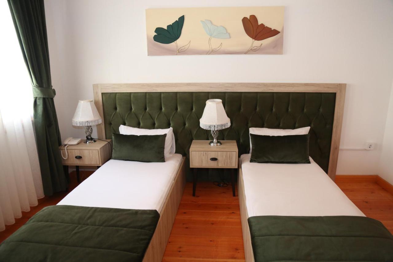 Yali Konak Butik Otel Golcuk Екстериор снимка